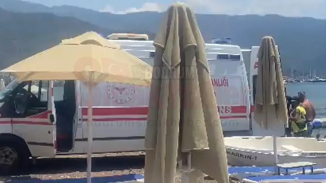 Boğulma Tehlikesi Geçiren Turisti Su sporu Çalışanları Kurtardı