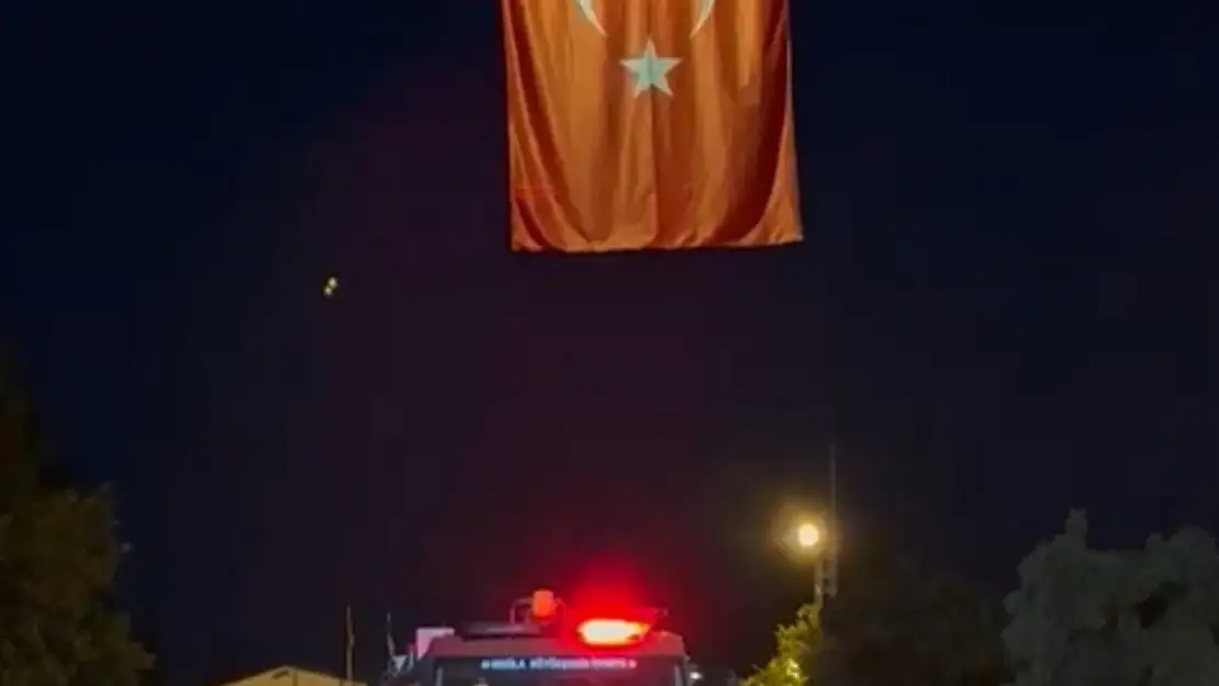 Buldan'daki orman yangınına destek için araçlar sevk edildi