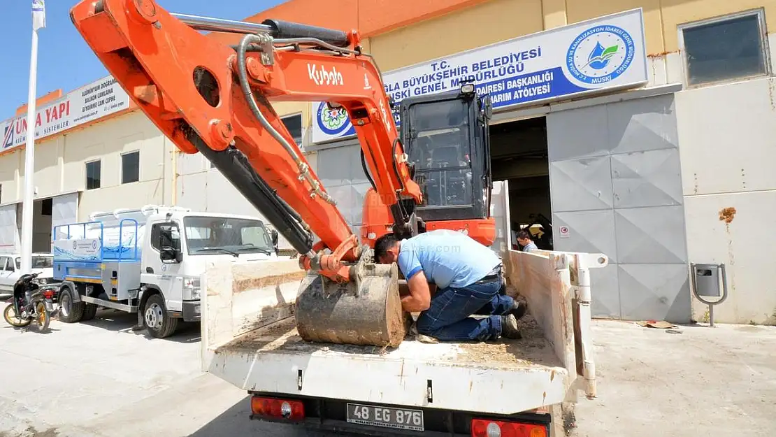 Büyükşehir, Bakım Onarım Atölyeleri ile Tasarruf Sağladı