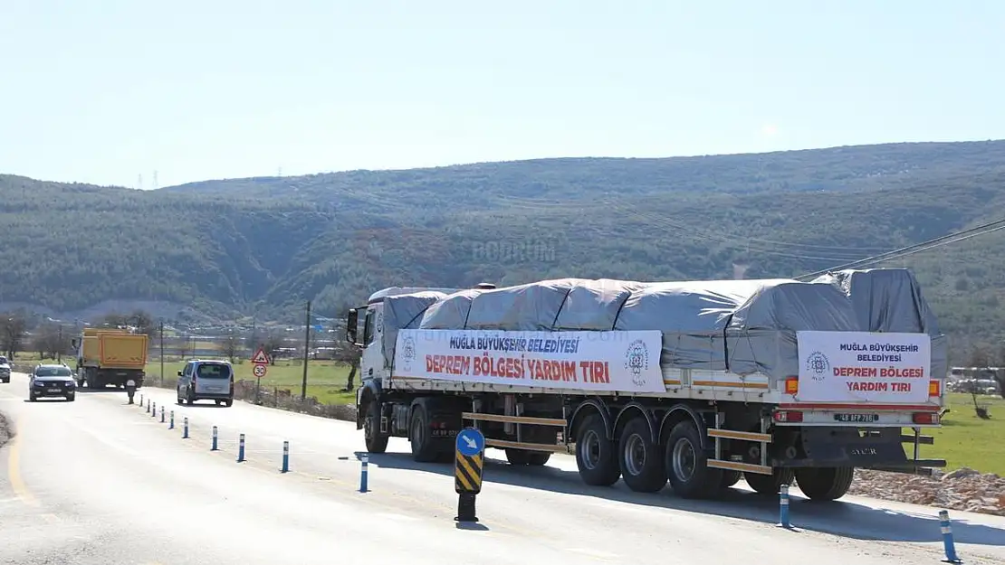 Büyükşehir Belediyesinin Yardım Tırları Yola Çıktı