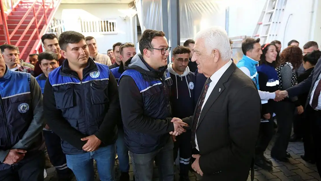Büyükşehir Personeline Yüzde 17,56 Ek Zam