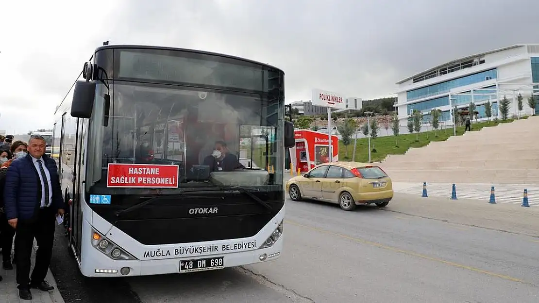 Büyükşehir Sağlık Çalışanlarını Ücretsiz Taşıyor