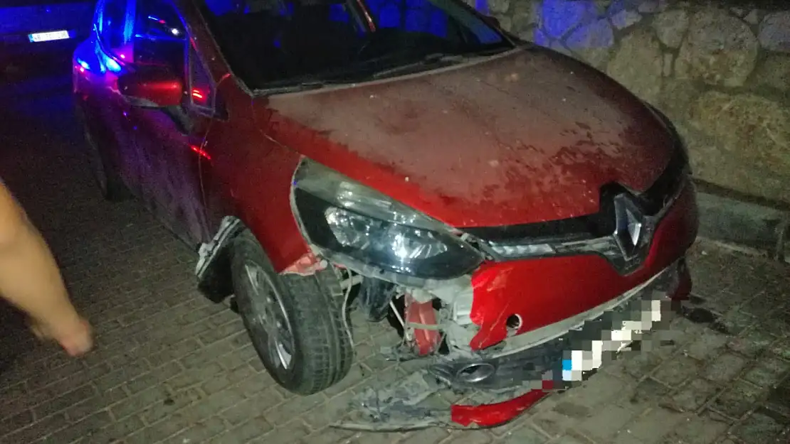 Çarptı, Park Etti, Kaçtı!