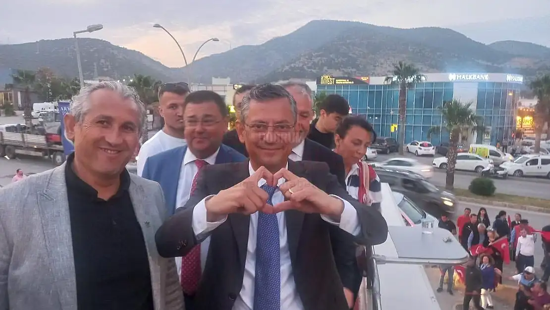 CHP Grup Başkanvekili Özgür Özel, Bodrum'da Vatandaşlarla Buluştu