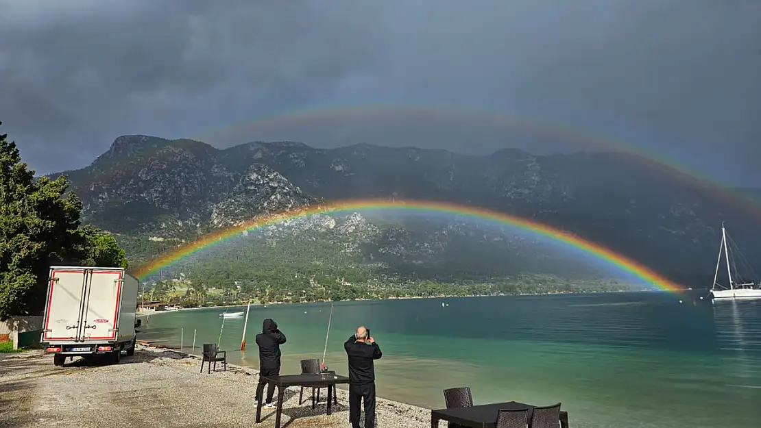 Çifte gökkuşağı hayran bıraktı