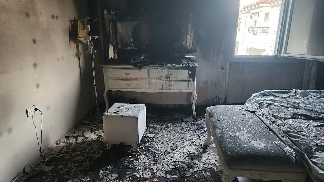 Çıkan Yangında Ev Kullanılamaz Hale Geldi
