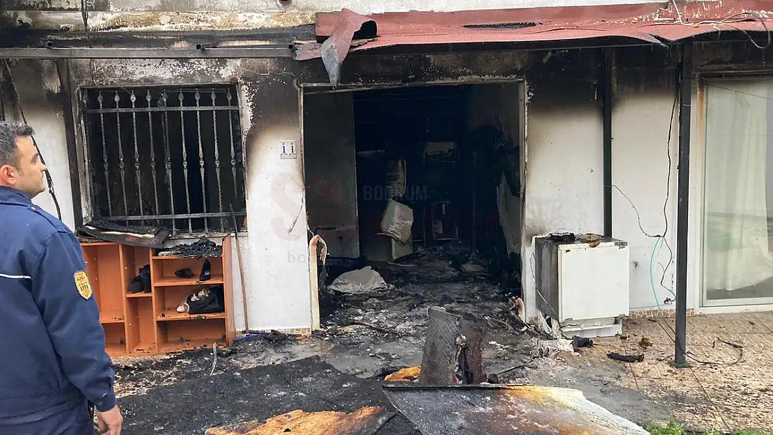 Çıkan Yangında Evi Kullanılamaz Hale Geldi