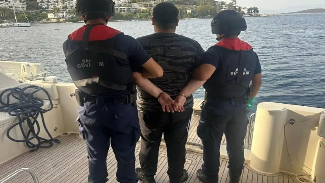 Cinayet zanlısı lüks yatla kaçarken yakalandı