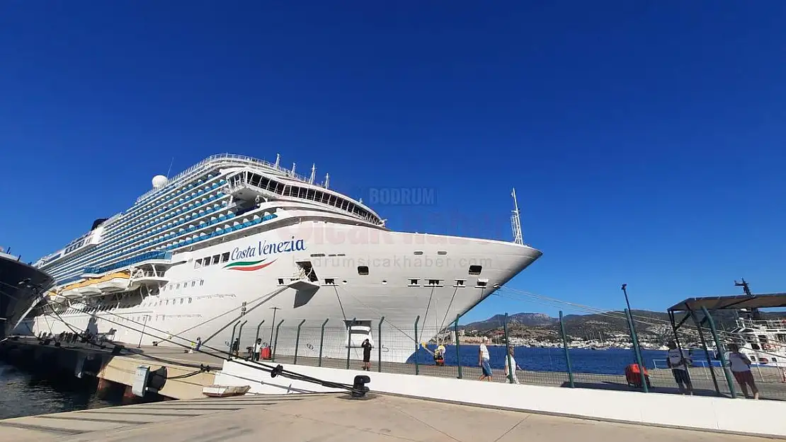 Costa Venezia Bir kez Daha Bodrum Limanında