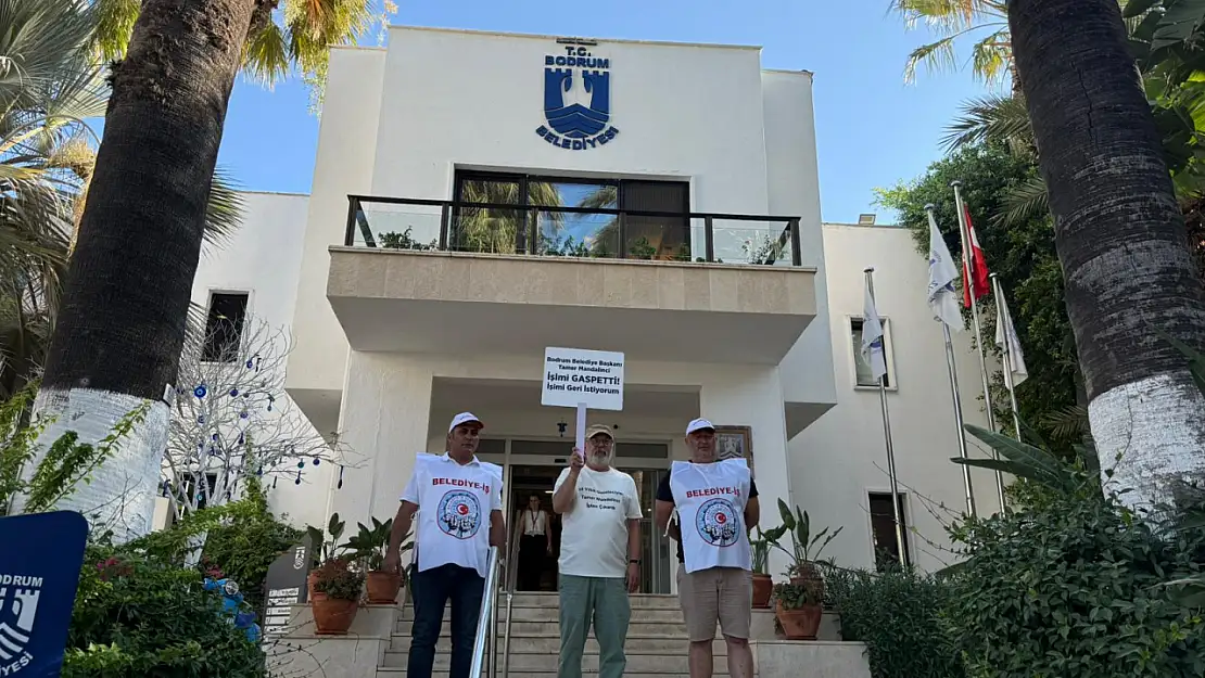 Deniz Özbaş'tan Bodrum Belediyesi önünde direniş: işimi geri istiyorum