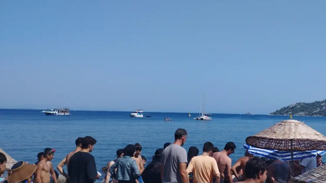 Denizde boğulan genç hayatını kaybetti