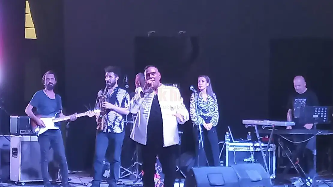 Depremzede Çocuklar İçin Söylediler