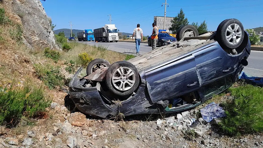 Direksiyon Hakimiyetini Kaybedip Takla Attı