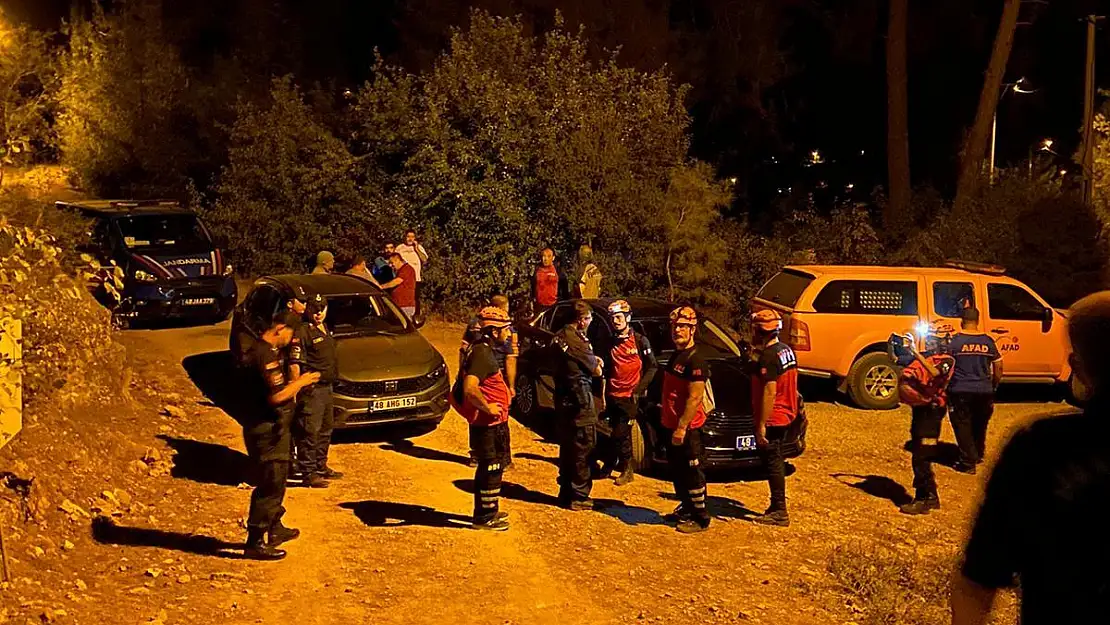Doğa Yürüyüşünde Kaybolan Turistleri JAK Ekipleri Buldu