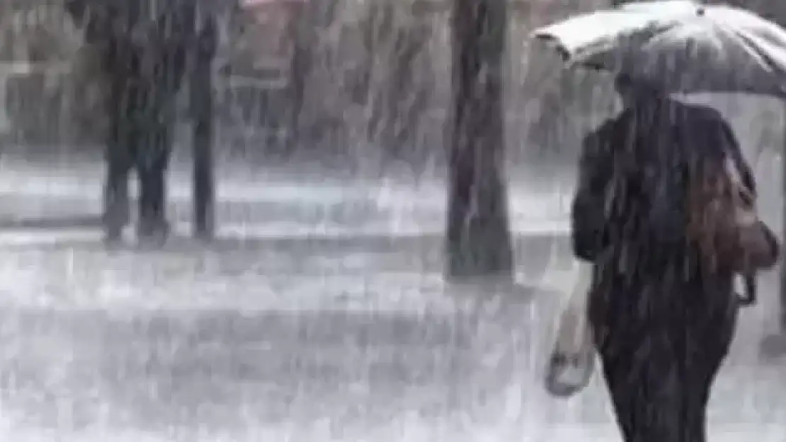 Ege'nin İç Kesimlerinde Sağanak Alarmı: Tedbirli Olun!