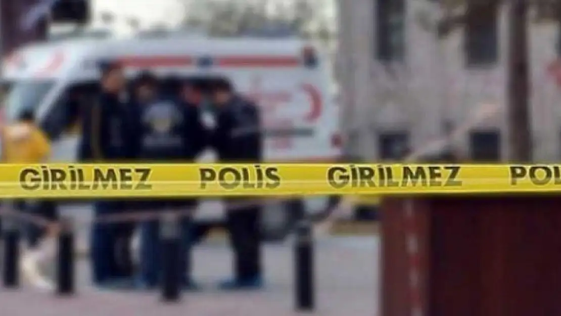 Engelli Birey Tekerlekli Sandalyesiyle Denize Atlayarak Hayatına Son Verdi!