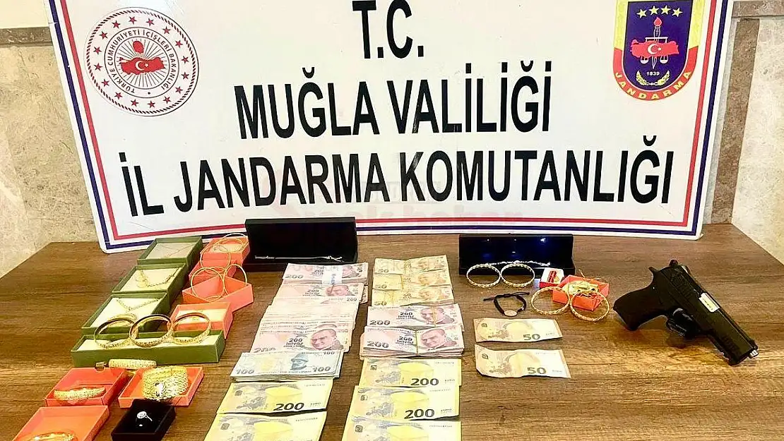 Eski İş Yerini Soydu
