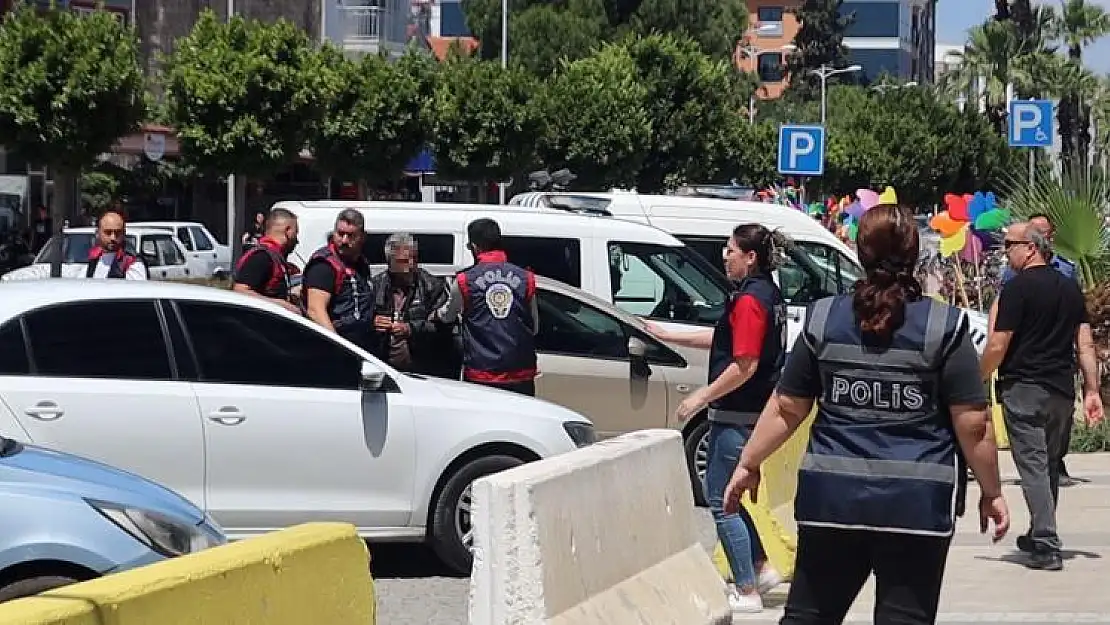 'Evden Kaçtılar' Demişti, Yıllardır Cinsel İstismar Ettiği Ortaya Çıktı