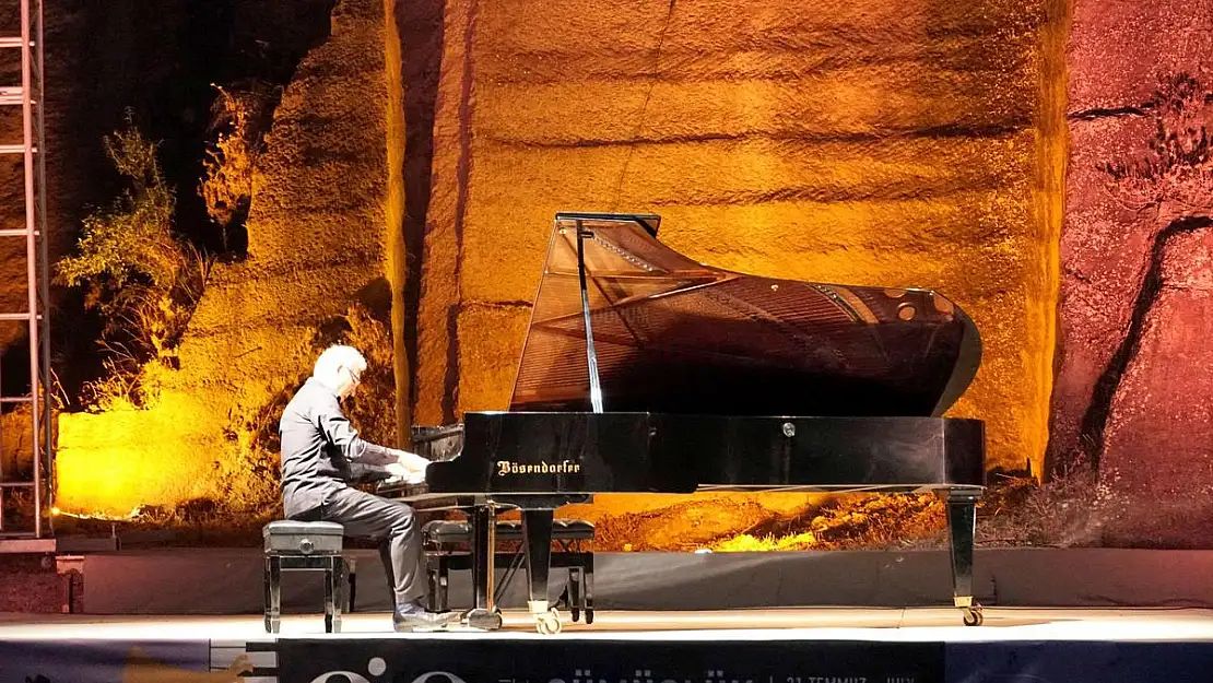 Fransız Piyanist Olivier Gardon Gümüşlük'te Konser Verdi