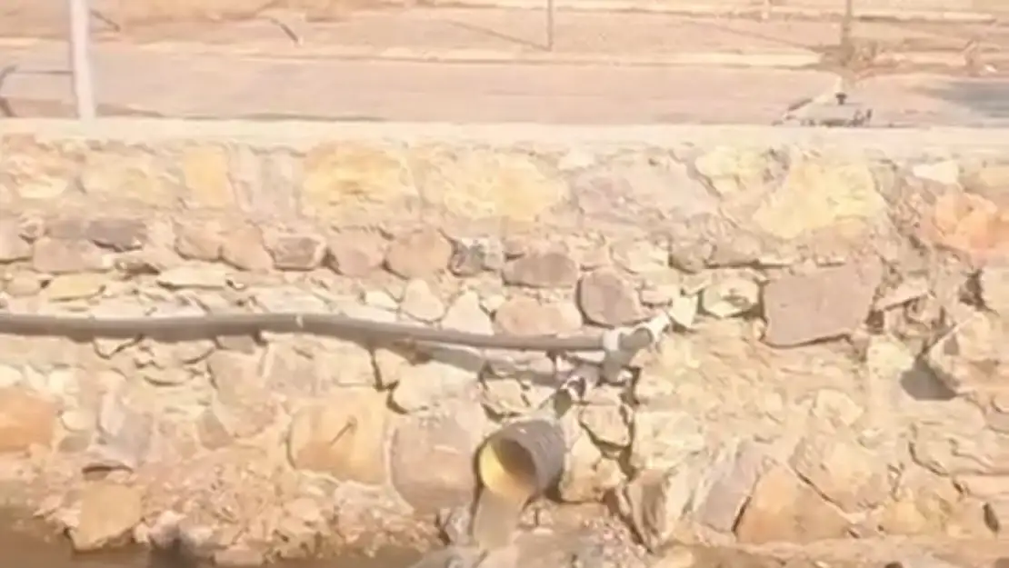 Göltürkbükü'nde şüpheli akıntı: Ne olduğu bilinmiyor!