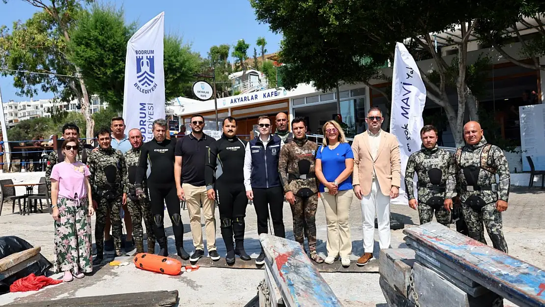 Gönüllü Dalgıçlar Akyarlar'da Deniz Temizliği Yaptı