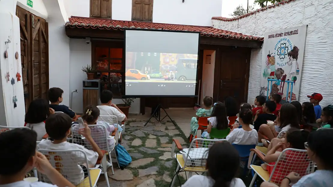 Gözcüler evi'nde yaz coşkusu başladı