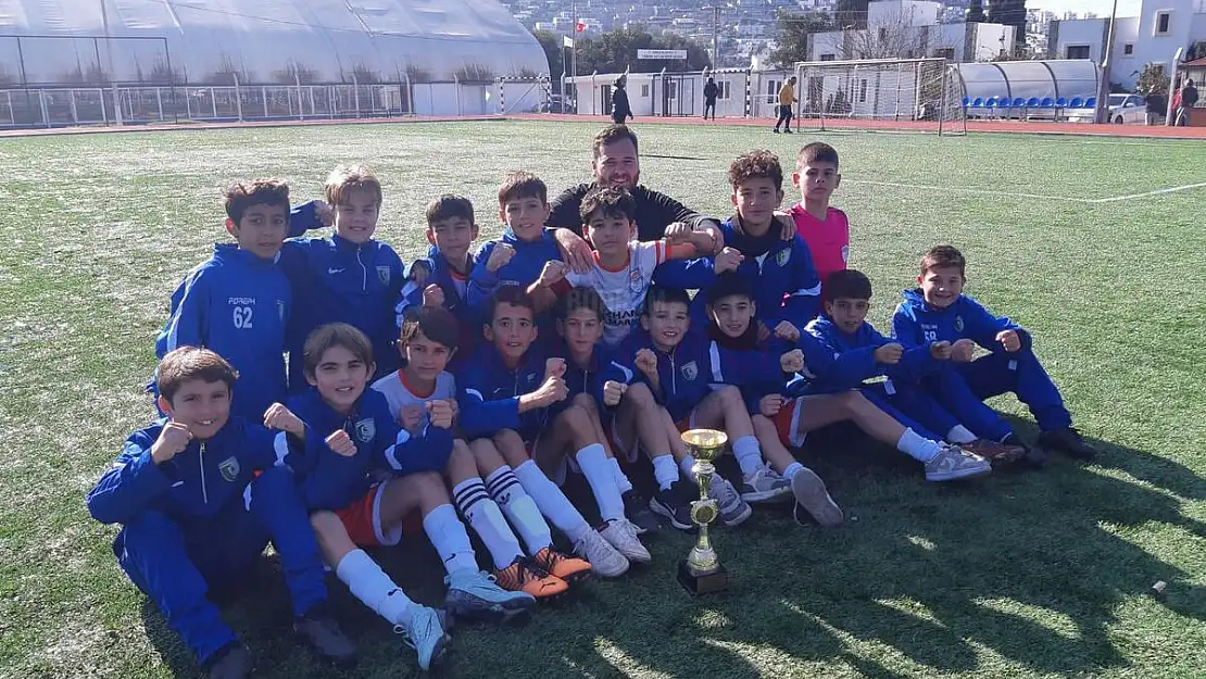 Gündoğan Spor U12 Takımı Namağlup Şampiyon