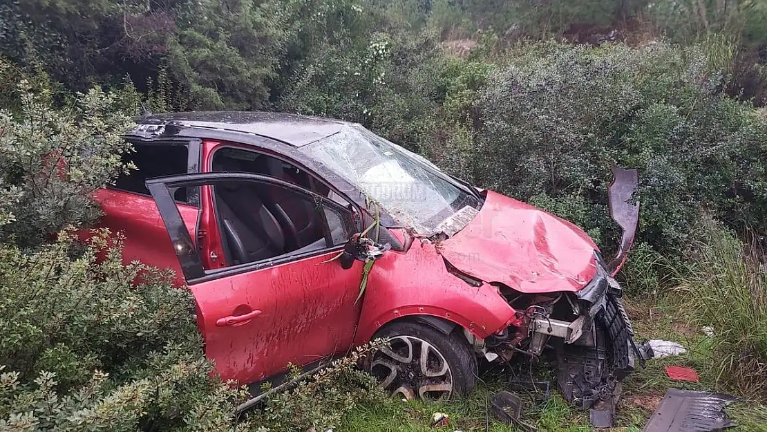 Güvercinlikte Şarampole Uçan Araçta 2 Kişi Yaralandı