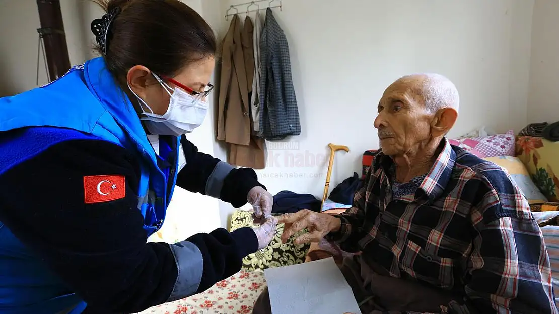 Hastalara, Kendi Konfor Alanları Olan Evlerinde Bakım Hizmeti