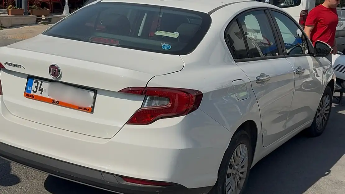 Hatalı park trafiği felç etti!