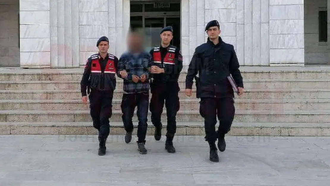 Hırsızlık Suçundan Aranan Şahıs Yakalandı