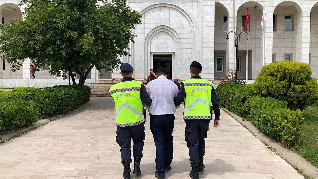 Hırsızlık Suçundan Aranan Şahıs Yakalandı