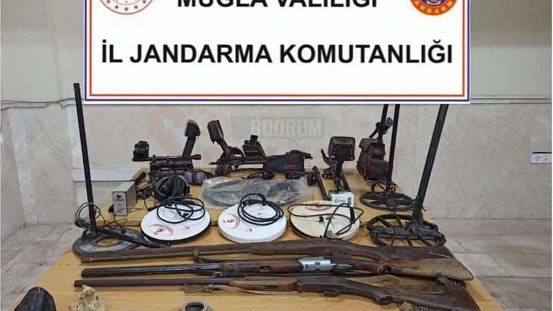 İkamete Yapılan Baskında Değeri Biçilemeyen Tarihi Eserler Ele Geçirildi