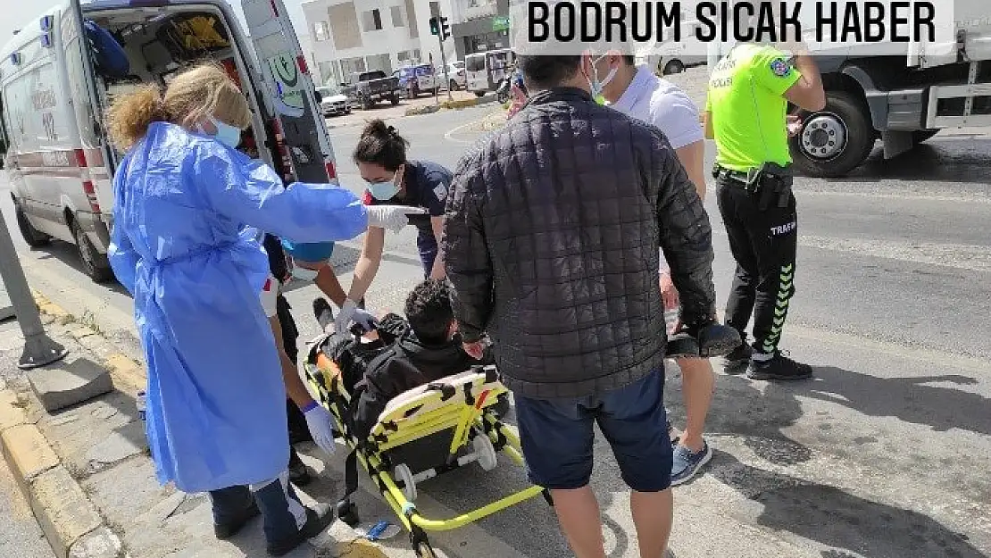 Jandarma Kavşağında Motor Sürücüsü Yaralandı