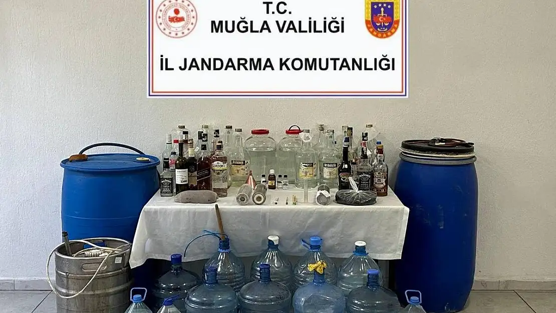 Kaçak Alkol Operasyonu: 28 Litre El Yapımı Rakı ve 82 Litre Etil Alkol Ele Geçirildi