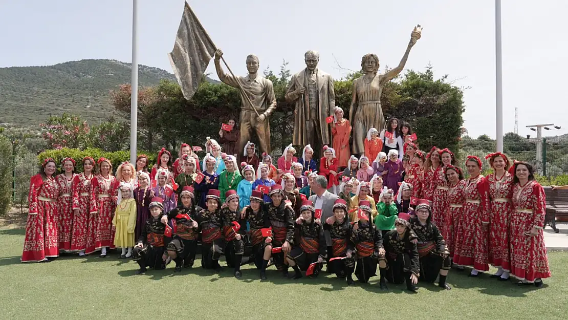 Kadın Velilerden Halk Oyunları Gösterisi: TED Bodrum'da Unutulmaz 19 Mayıs