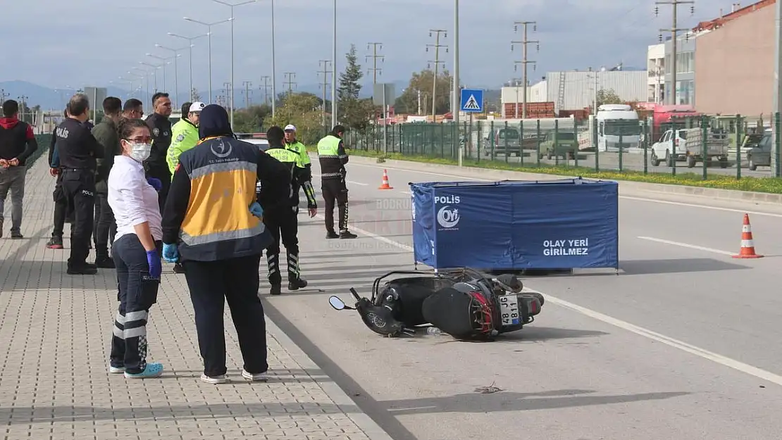 Kamyon ile Motosikletin Çarpıştığı Kazada 1 kişi Öldü 1 Kişi Yaralandı