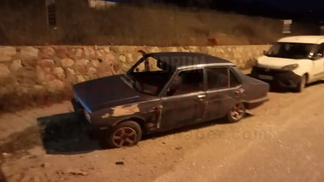 KAMYONUN SIKIŞTIRDIĞI ARAÇ KAZA YAPTI