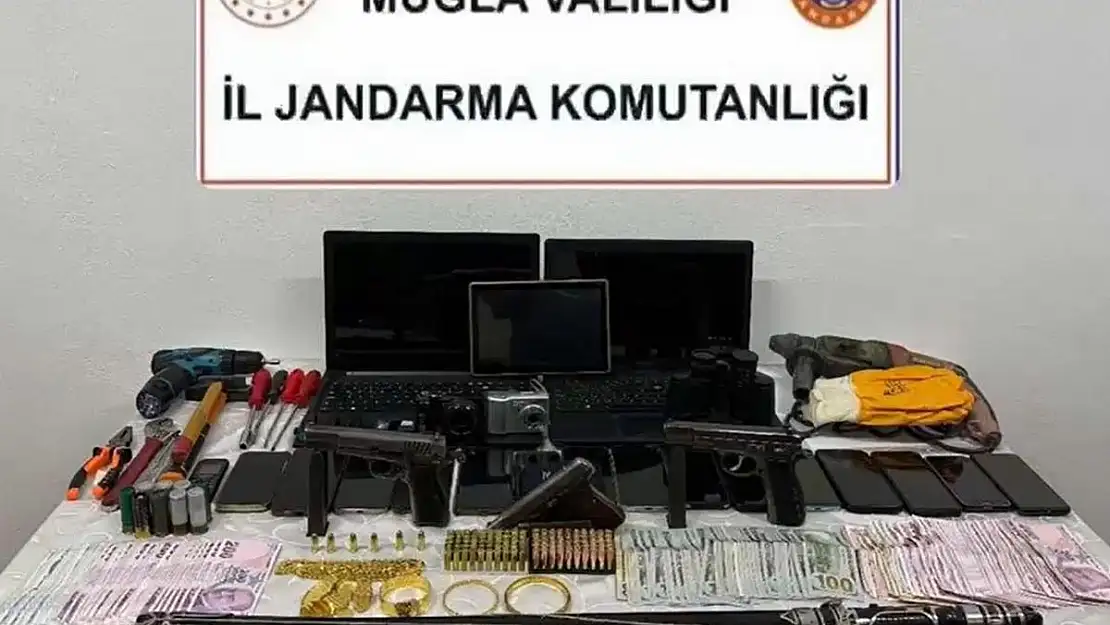 'Kasacılar' Suç Örgütü Çökertildi: 7 Kişi Tutuklandı