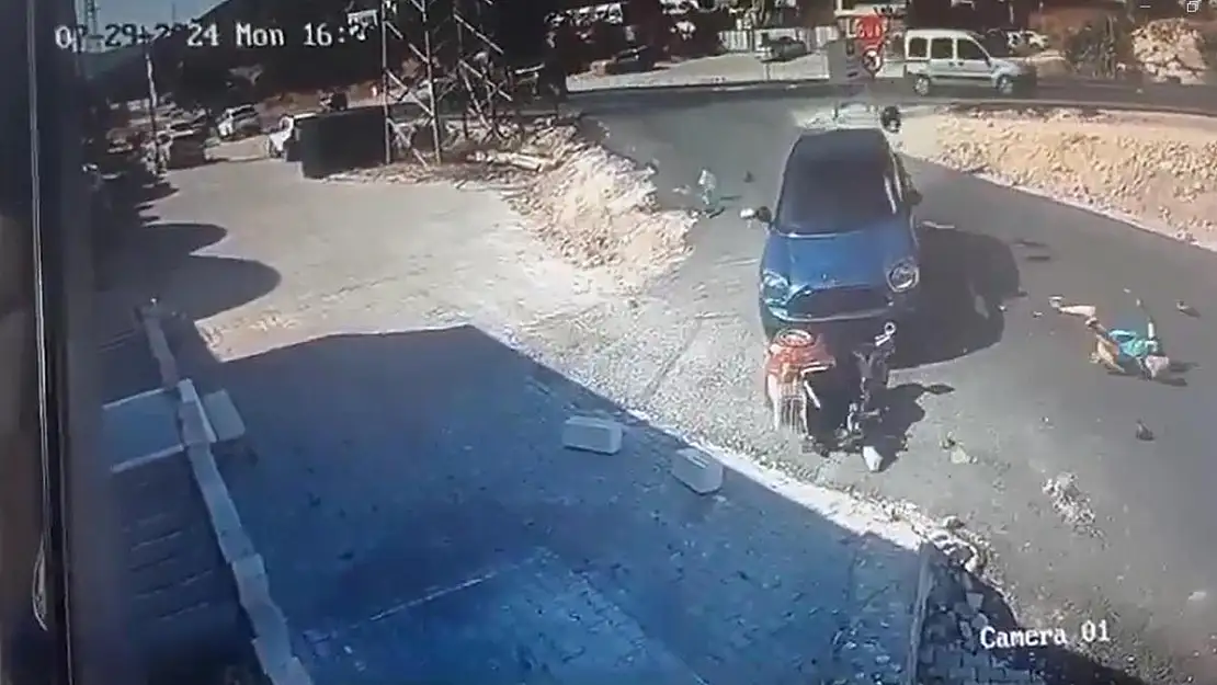 Kaza Anları Güvenlik Kameralarına Yansıdı