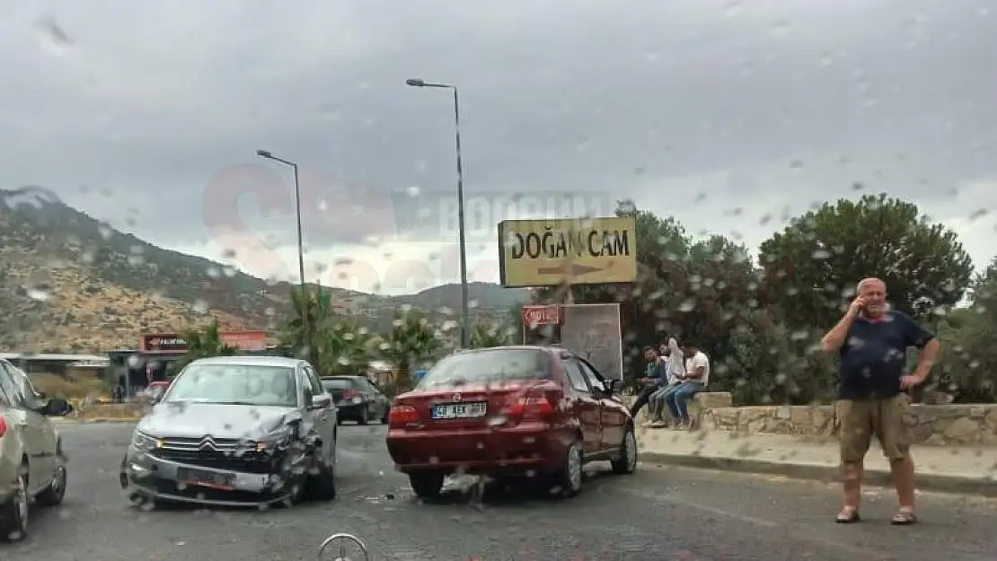 Kaza Maddi Hasarla Atlatıldı