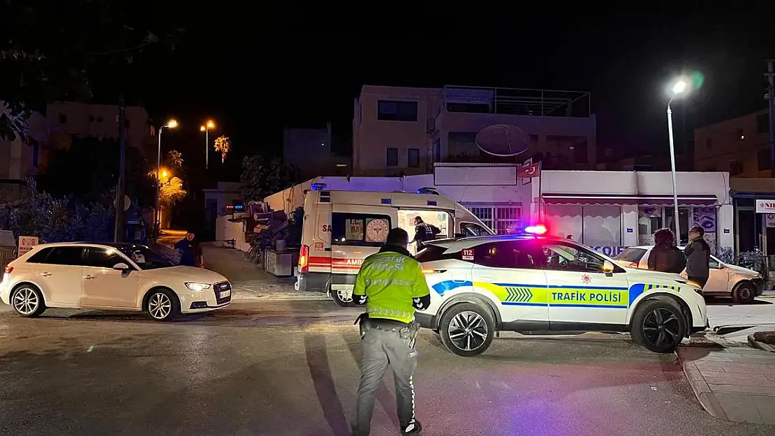 Kaza Yapan Sürücü Aracını Kilitleyip Kaçtı, 1 Yaralı