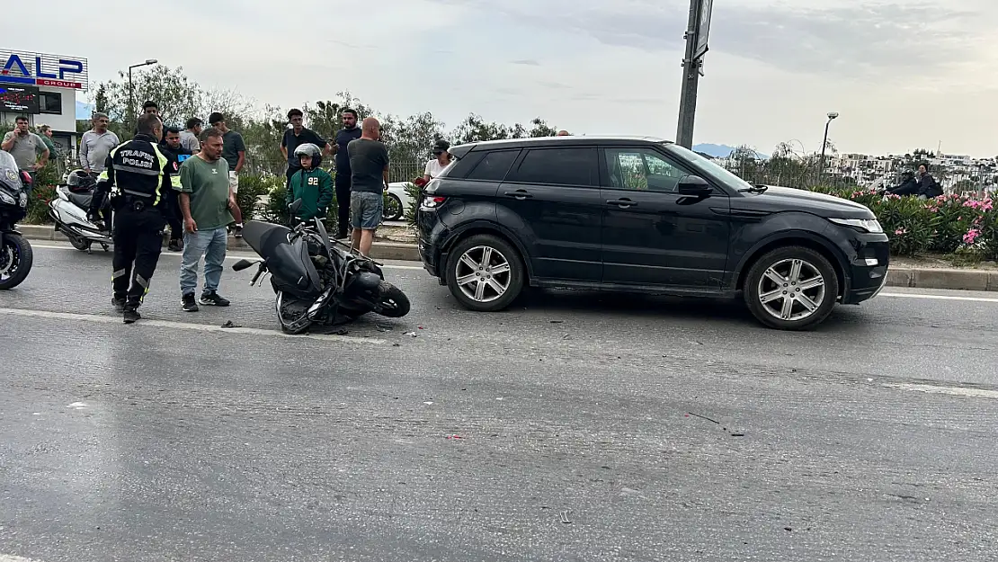 Kırmızı ışıkta zincirleme kaza: Motosiklet sürücüsü yaralandı
