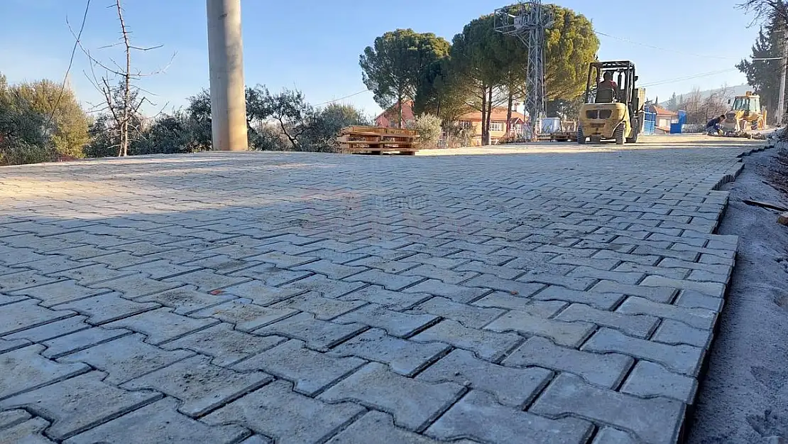 Kırsal Mahallelerde Yollar Yenileniyor