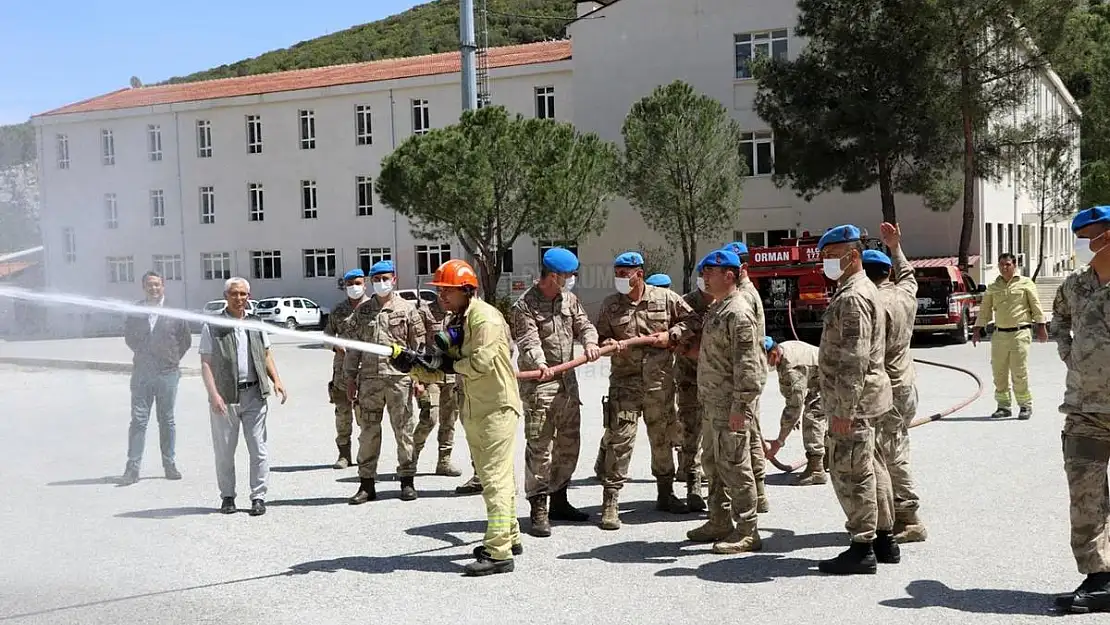 Komandolara Yangın Eğitimi
