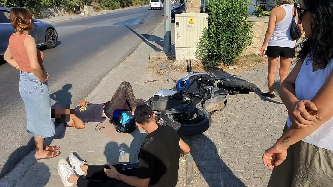 Konacık'ta taksi ile motosiklet çarpıştı: 2 yaralı