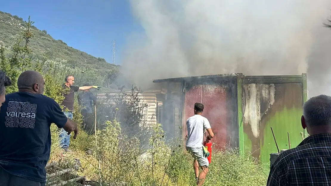 Konteyner Yangını Paniğe Neden Oldu