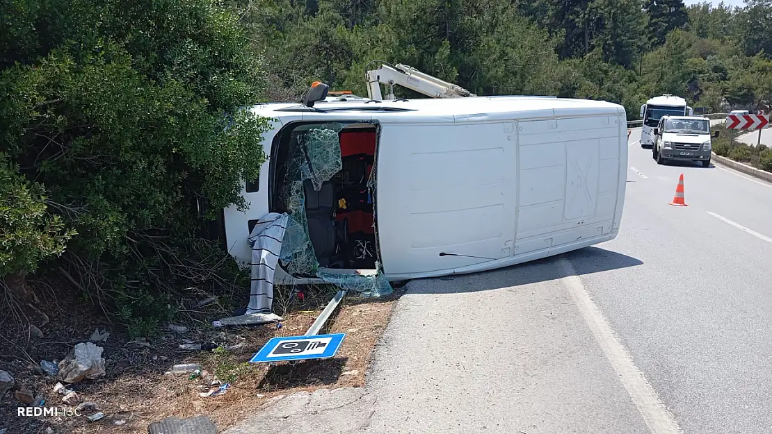 Kontrolden çıkan araç devrildi bir kişi yaralandı