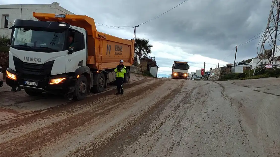 Kurallara Uymayan Kamyonlara Cezai İşlem Uygulandı