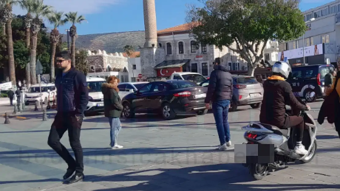 Kuralları Çiğneyip Yayalara Zor Anlar Yaşatıyorlar